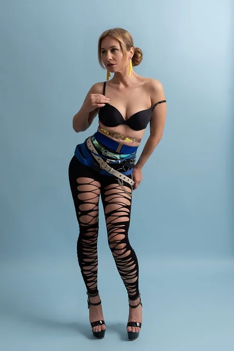 woman 9915501 960 720.jpg
