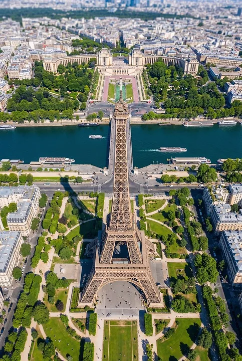 geralt eiffel tower 10204955 960 720.jpg